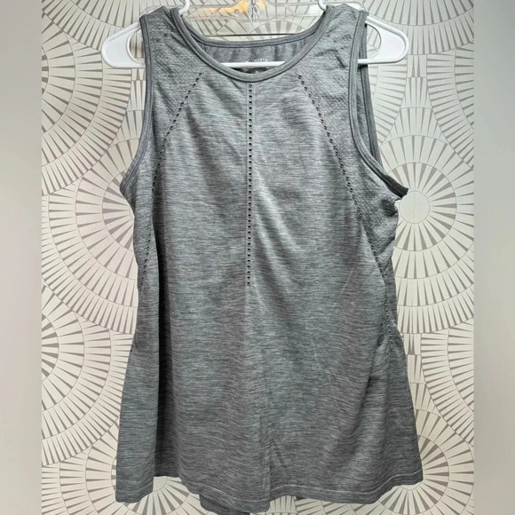 Athleta Foothill Heather Tank‎ Tank Grey Heather Size Medium - Picture 1 of 5